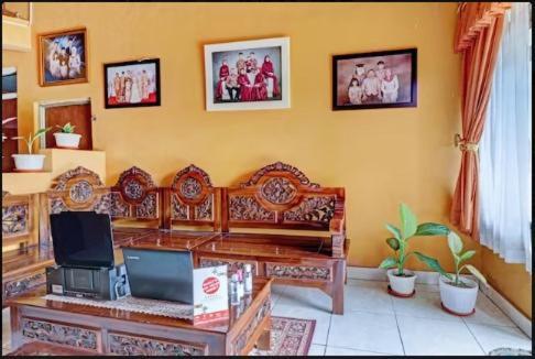 Adinda Homestay למבאנג מראה חיצוני תמונה